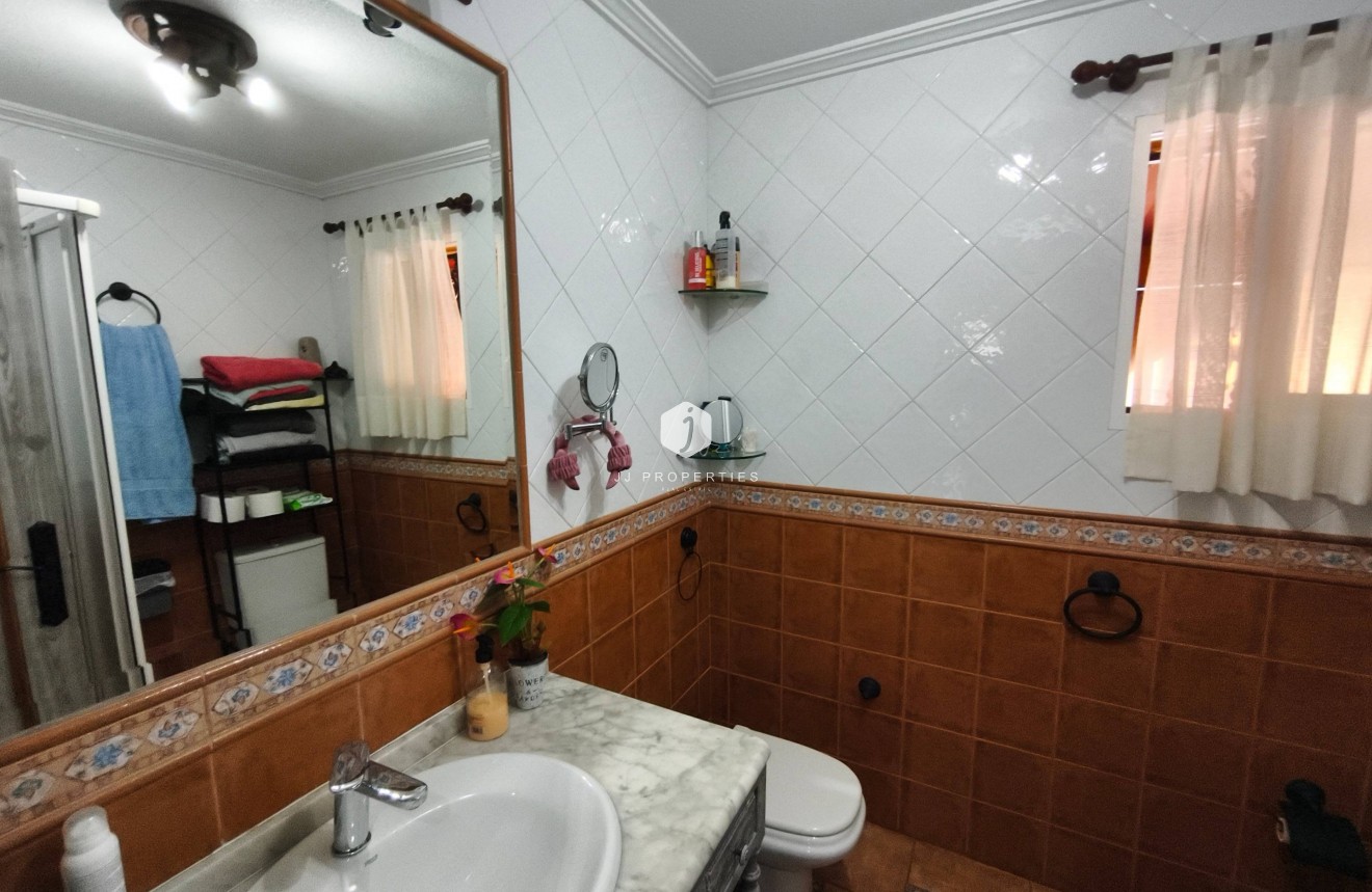 Tweedehands - Villa -
Torrevieja - Los Balcones