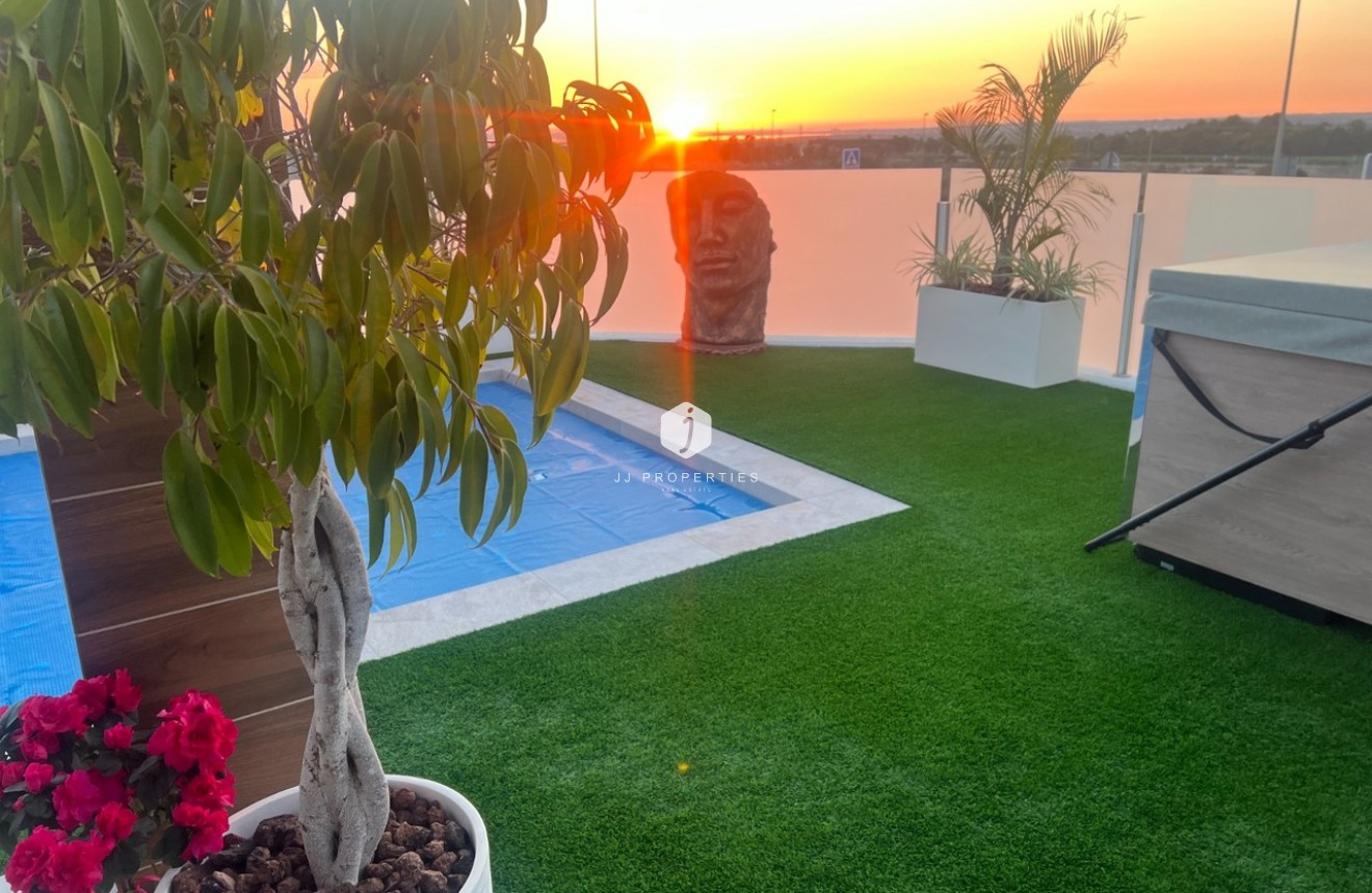 Tweedehands - Villa -
Los Montesinos - Costa Blanca