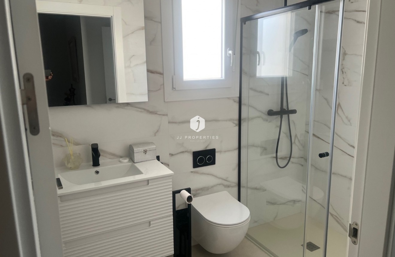 Tweedehands - Villa -
Los Montesinos - Costa Blanca