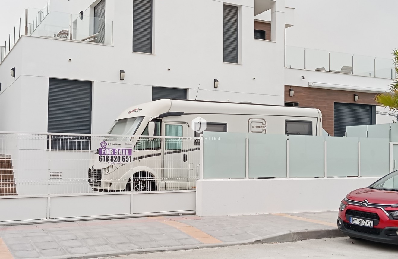 Tweedehands - Villa -
Los Montesinos - Costa Blanca