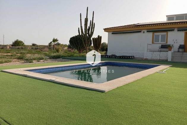 Tweedehands - Villa -
San Miguel de Salinas - Inland