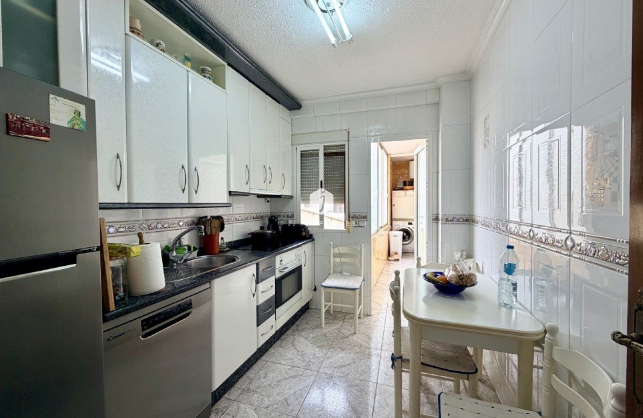 Resale - Apartment / flat -
Torrevieja - Costa Blanca