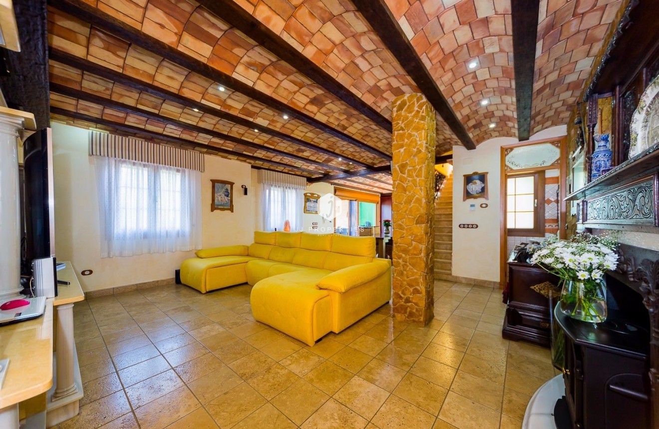Resale - Country Property -
Almoradí - Inland