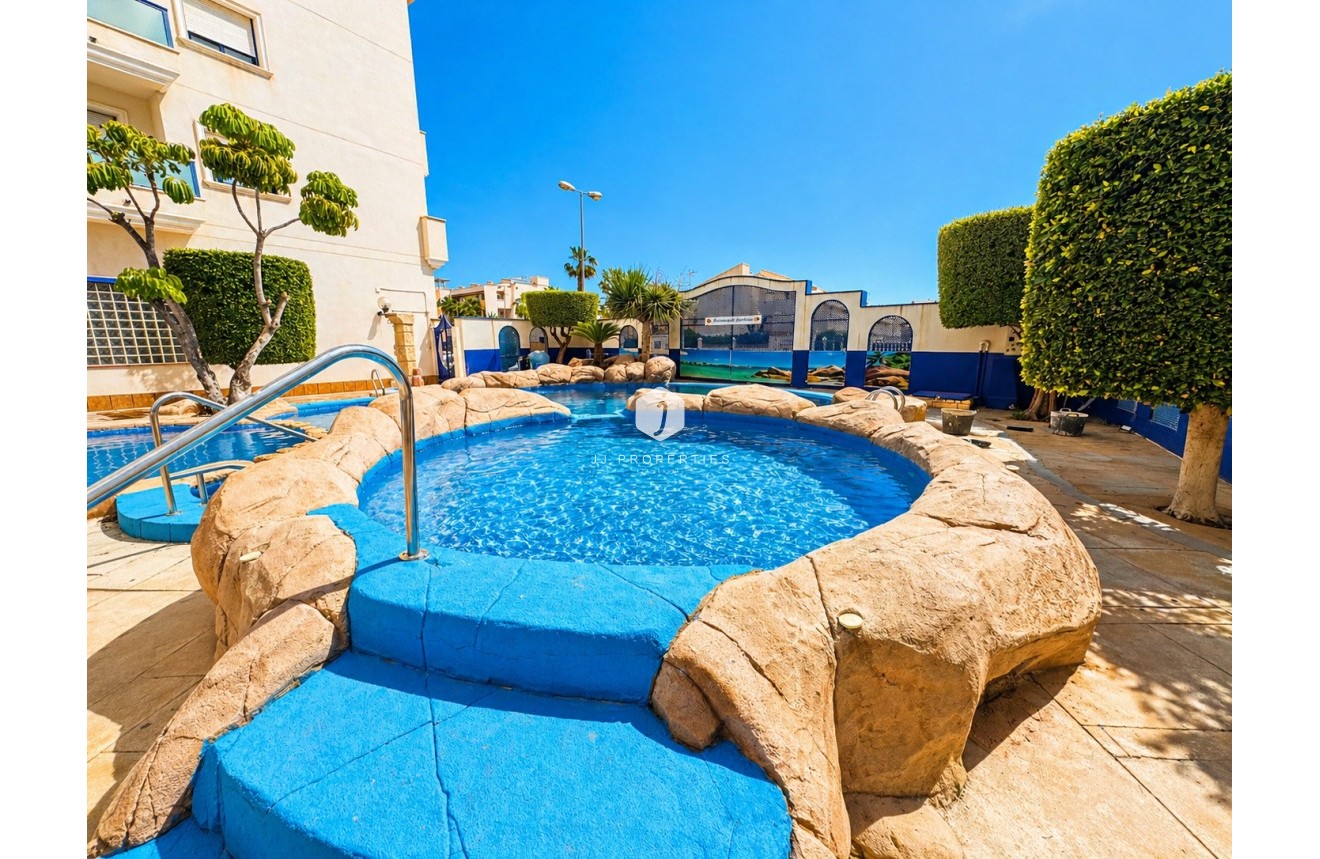 Aus zweiter Hand - Wohnung -
Orihuela Costa - Costa Blanca