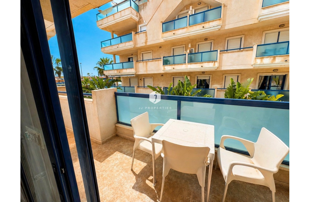 Aus zweiter Hand - Wohnung -
Orihuela Costa - Costa Blanca