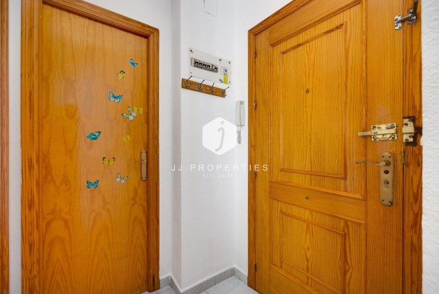 Resale - Apartment / flat -
Torrevieja - Estacion de autobuses