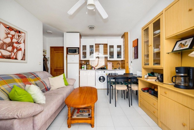 Resale - Apartment / flat -
Torrevieja - Estacion de autobuses