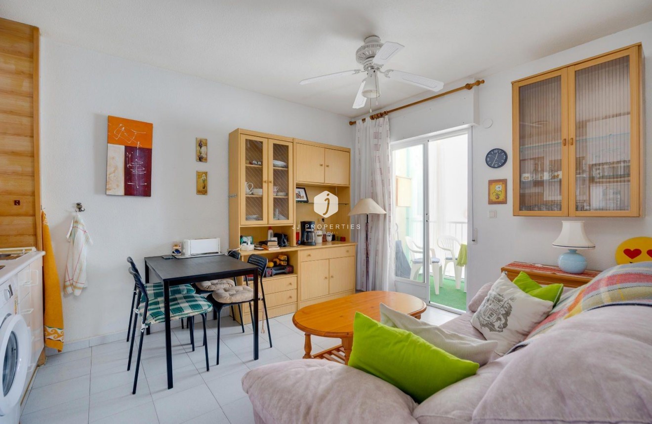 Resale - Apartment / flat -
Torrevieja - Estacion de autobuses