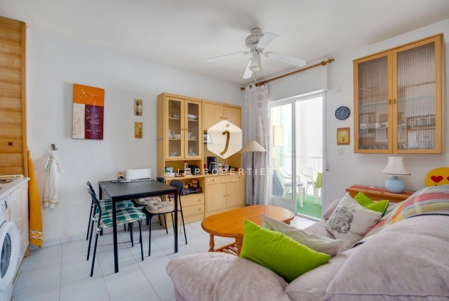 Resale - Apartment / flat -
Torrevieja - Estacion de autobuses