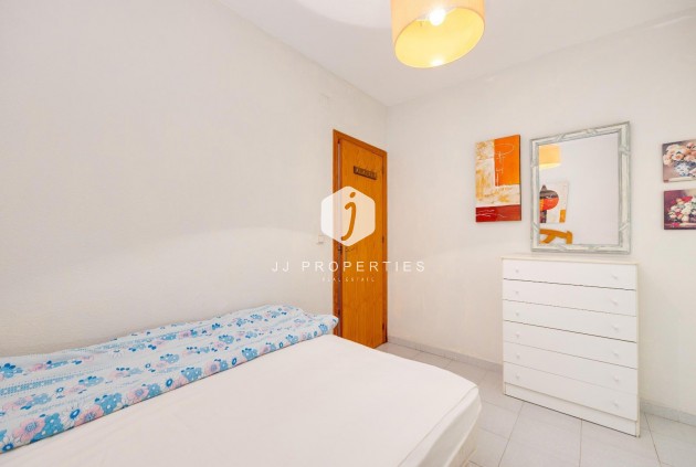Resale - Apartment / flat -
Torrevieja - Estacion de autobuses