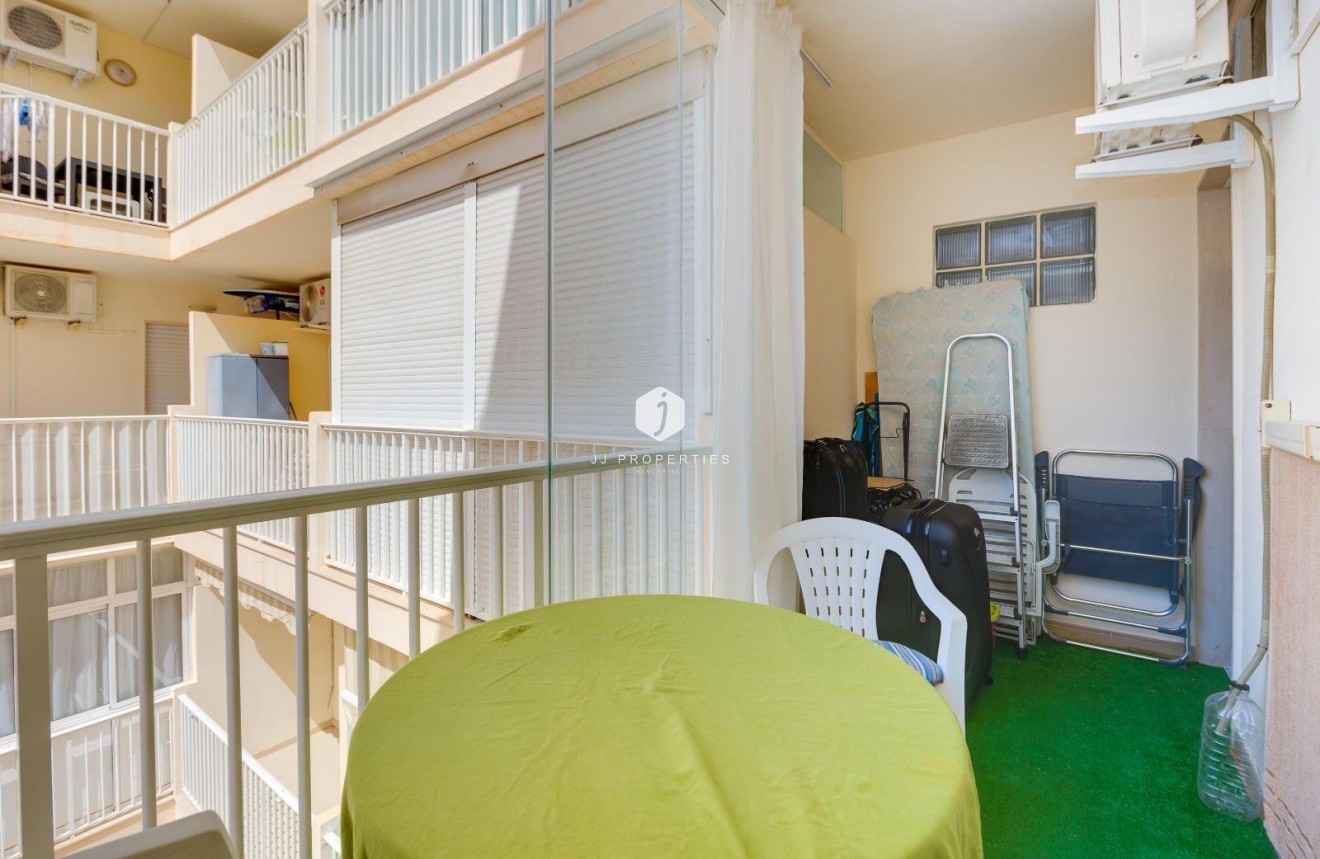Resale - Apartment / flat -
Torrevieja - Estacion de autobuses