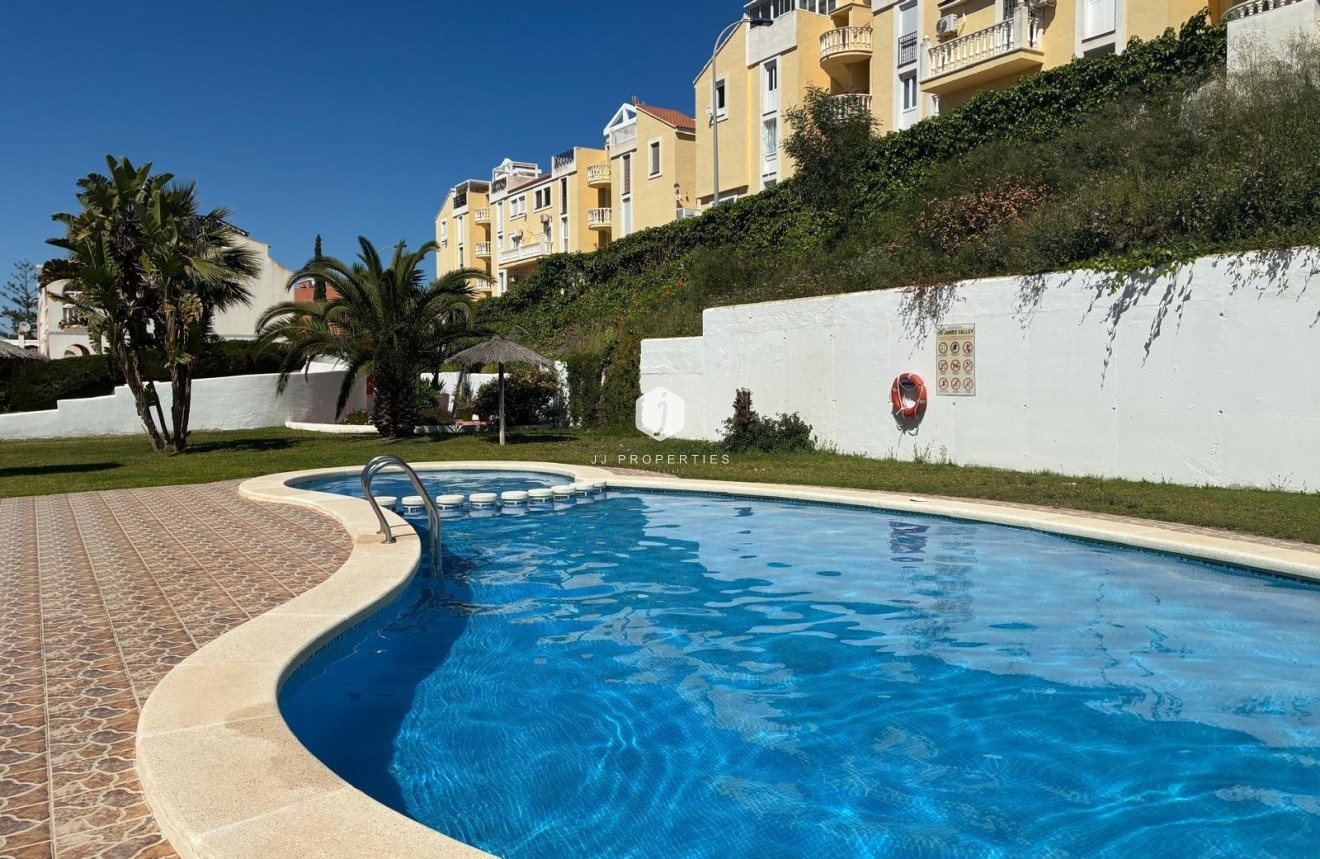 Segunda mano - Apartamento / piso -
Torrevieja - La Mata