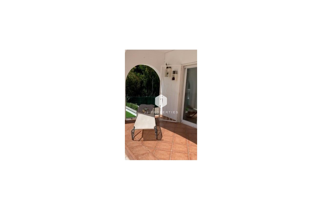 Segunda mano - Apartamento / piso -
Torrevieja - La Mata