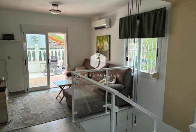 Segunda mano - Apartamento / piso -
Torrevieja - La Mata