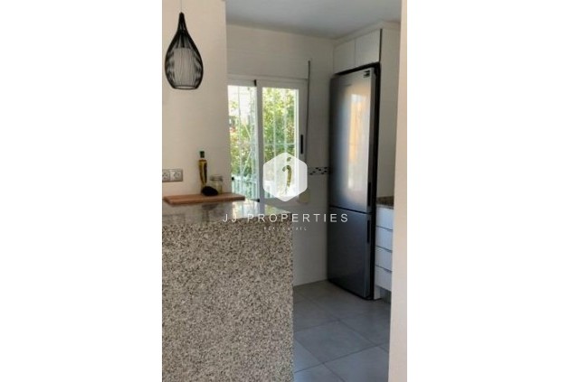 Segunda mano - Apartamento / piso -
Torrevieja - La Mata