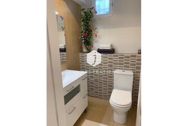 Segunda mano - Apartamento / piso -
Torrevieja - La Mata