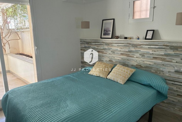 Segunda mano - Apartamento / piso -
Torrevieja - La Mata