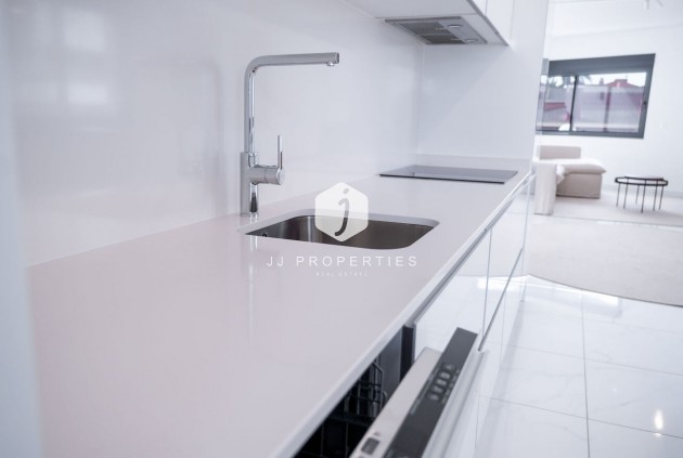 Resale - Villa -
Torrevieja - La Valeta