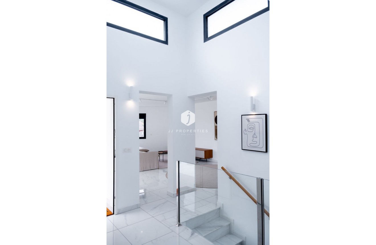 Resale - Villa -
Torrevieja - La Valeta