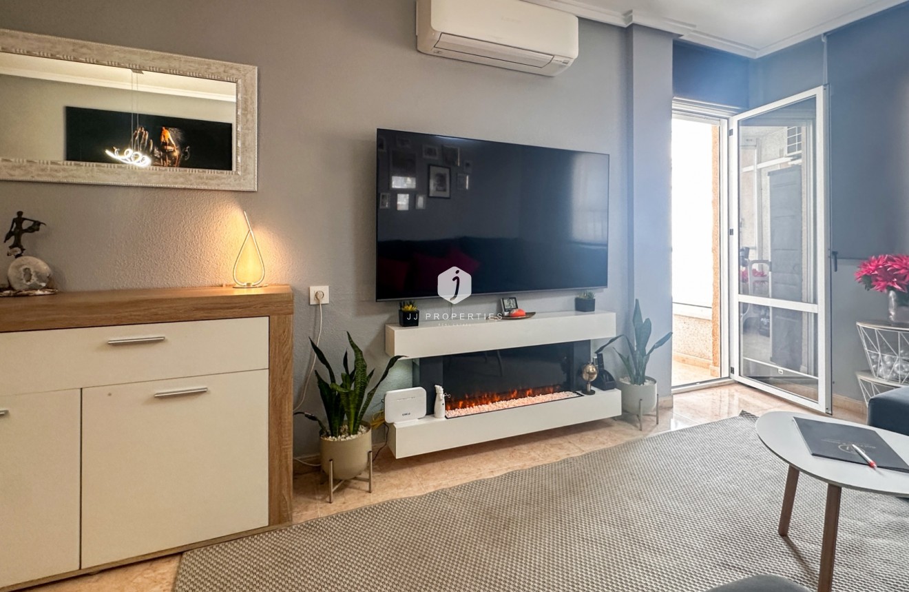 Tweedehands - Appartement / flat -
Torrevieja - Costa Blanca