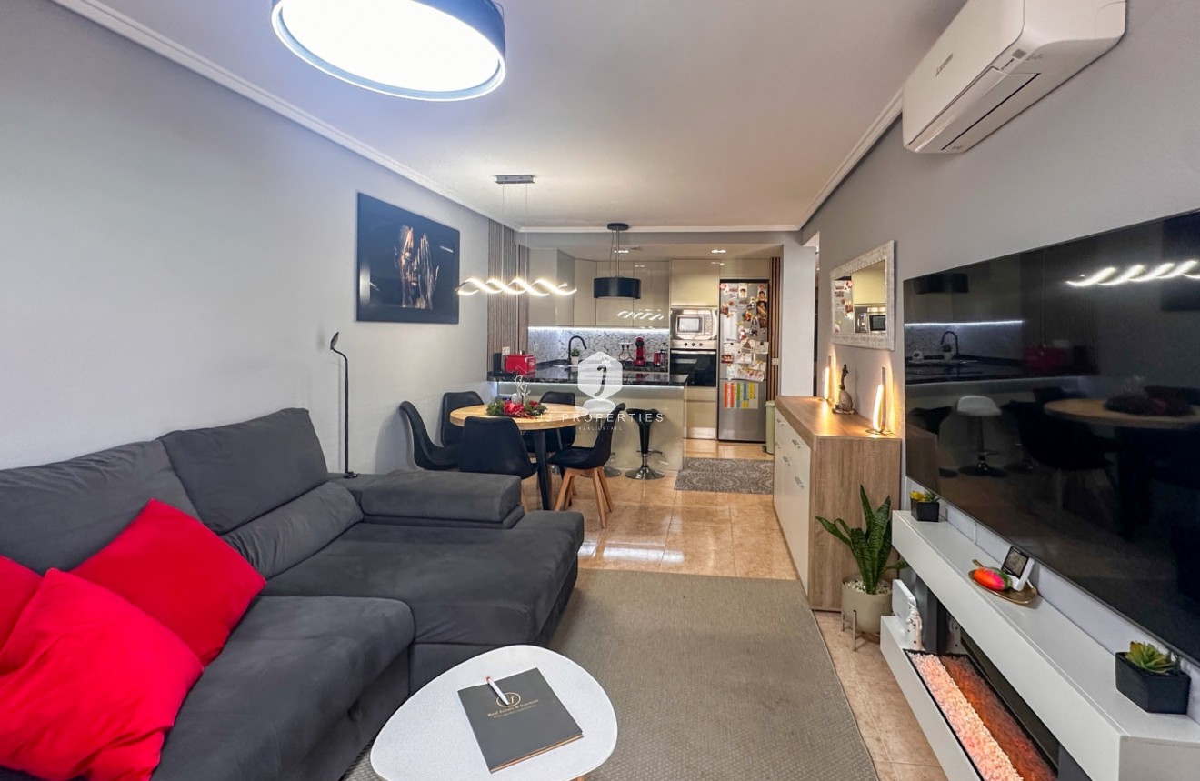 Tweedehands - Appartement / flat -
Torrevieja - Costa Blanca