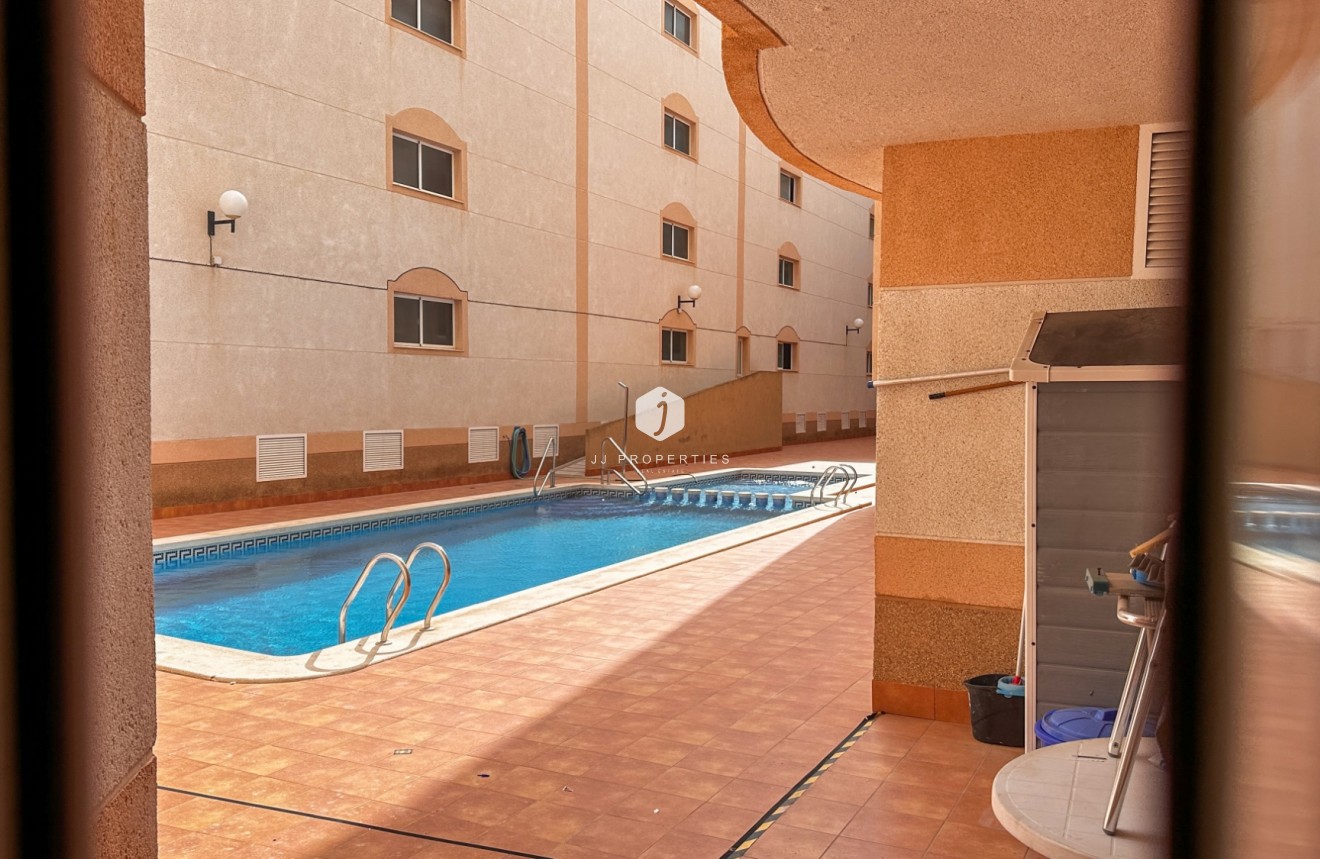 Tweedehands - Appartement / flat -
Torrevieja - Costa Blanca