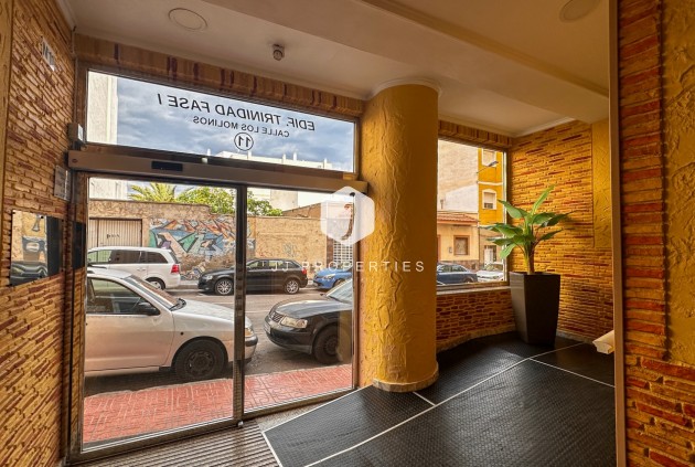 Tweedehands - Appartement / flat -
Torrevieja - Costa Blanca