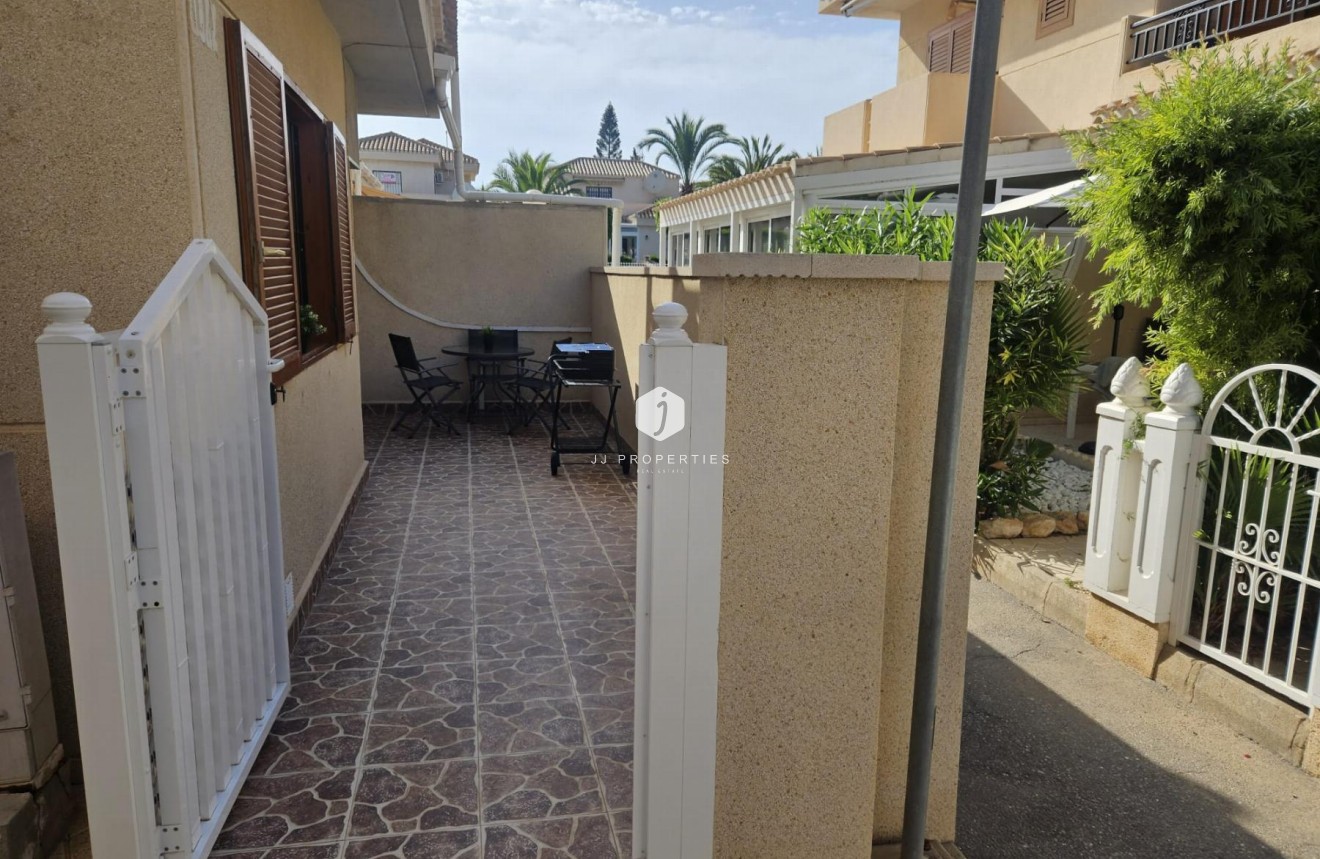 Aus zweiter Hand - Wohnung -
Orihuela Costa - Costa Blanca