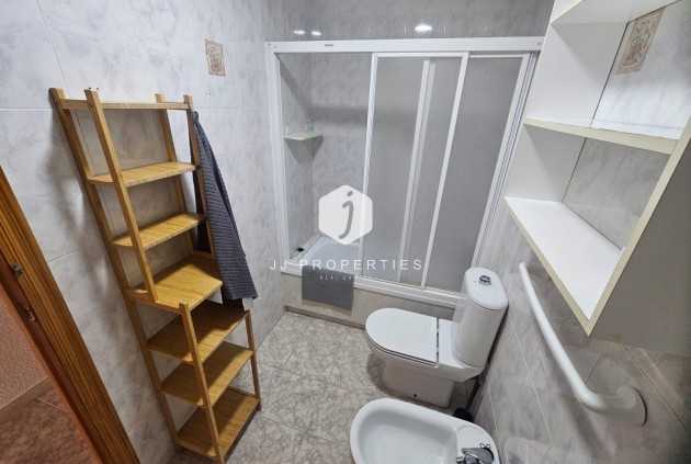 Aus zweiter Hand - Wohnung -
Orihuela Costa - Costa Blanca