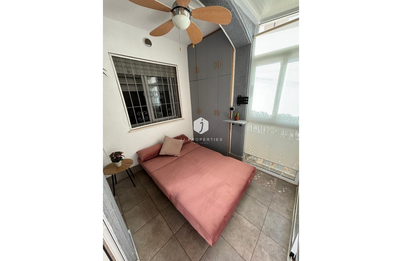 Resale - Bungalow -
Torrevieja - Los Balcones