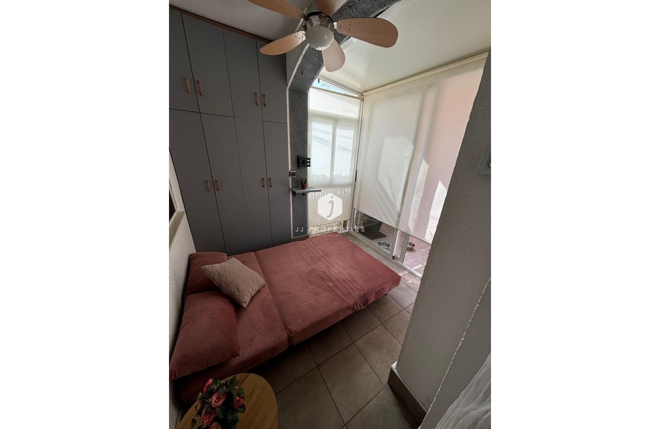Resale - Bungalow -
Torrevieja - Los Balcones
