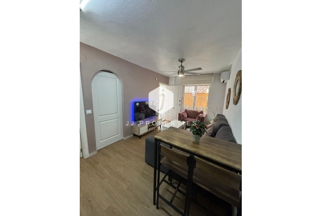 Resale - Bungalow -
Torrevieja - Los Balcones