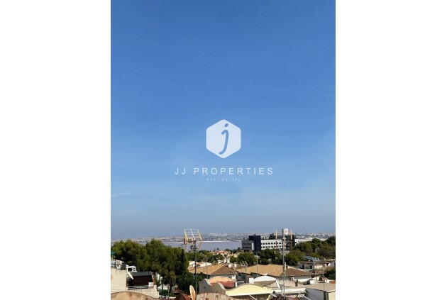 Resale - Bungalow -
Torrevieja - Los Balcones