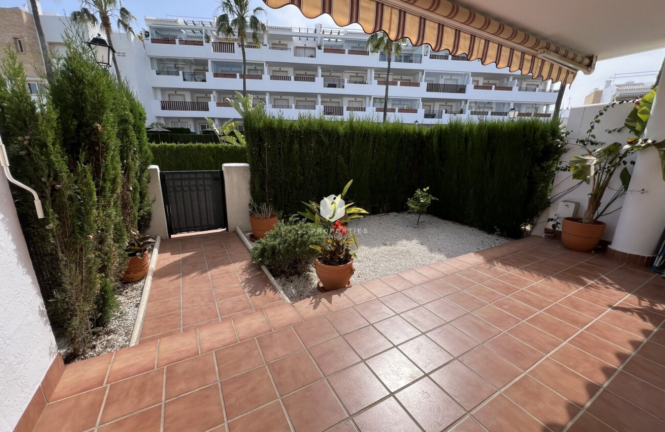Resale - Apartment / flat -
Orihuela Costa - Villamartín
