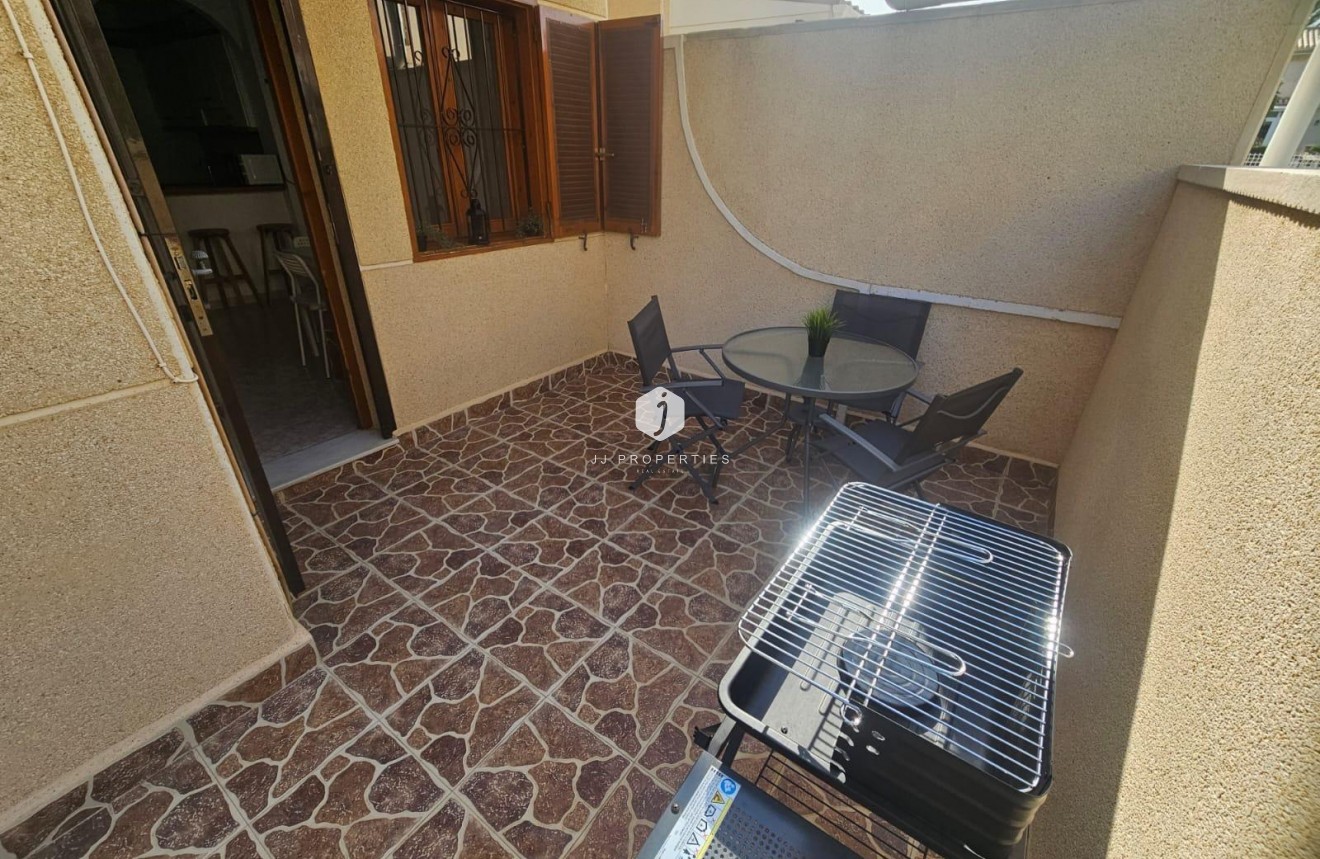 Aus zweiter Hand - Wohnung -
Orihuela Costa - La Zenia