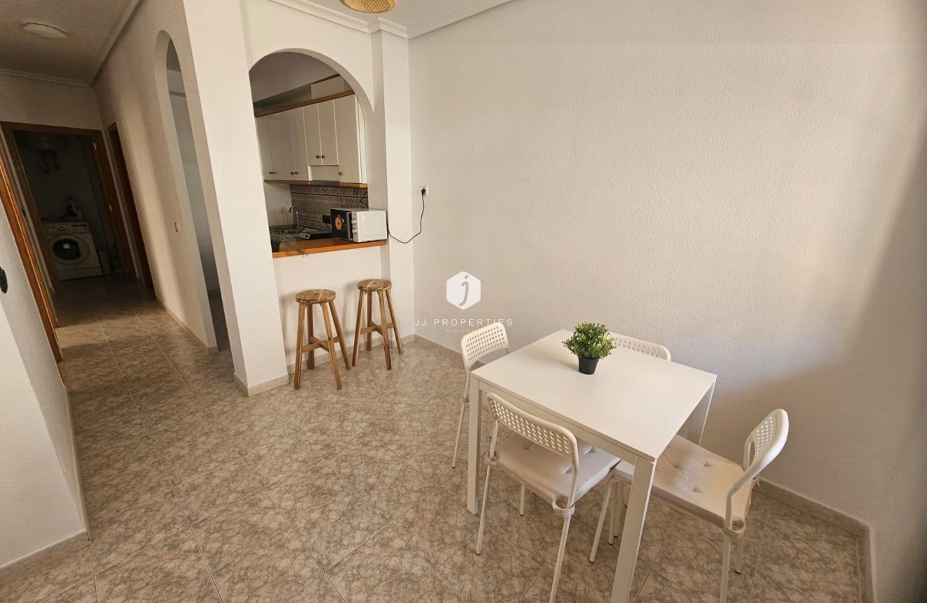Aus zweiter Hand - Wohnung -
Orihuela Costa - La Zenia