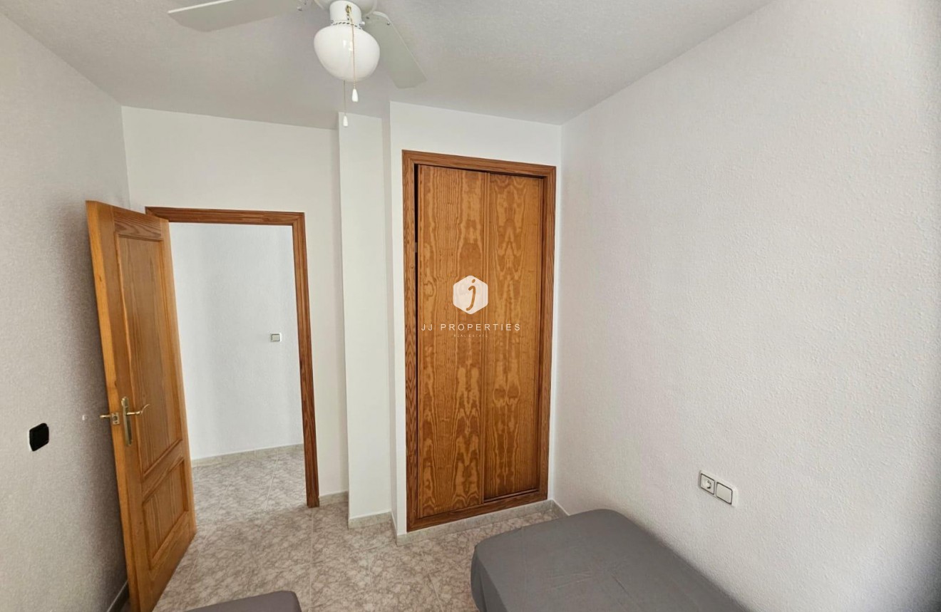 Aus zweiter Hand - Wohnung -
Orihuela Costa - La Zenia