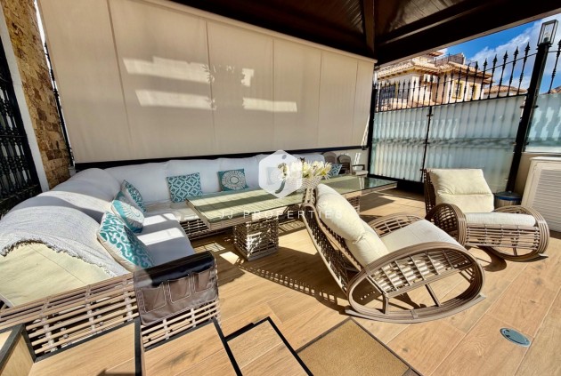 Resale - Chalet -
Orihuela Costa - La Zenia