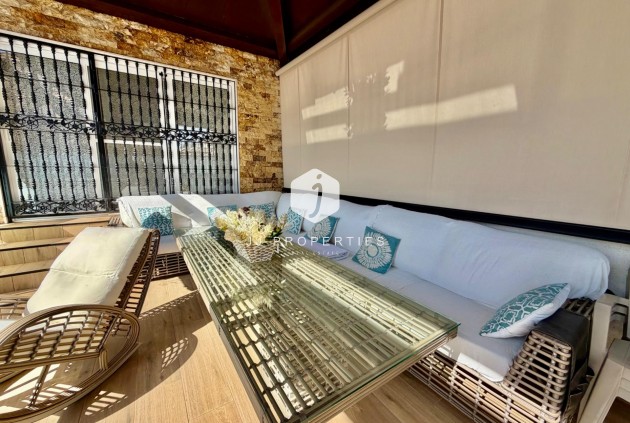 Resale - Chalet -
Orihuela Costa - La Zenia