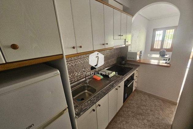 Z drugiej ręki - Bungalow -
Orihuela Costa - La Zenia