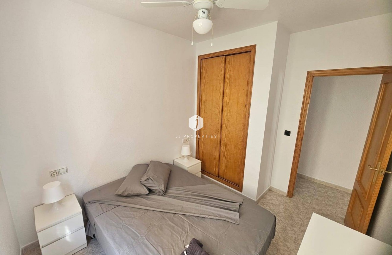 Z drugiej ręki - Bungalow -
Orihuela Costa - La Zenia