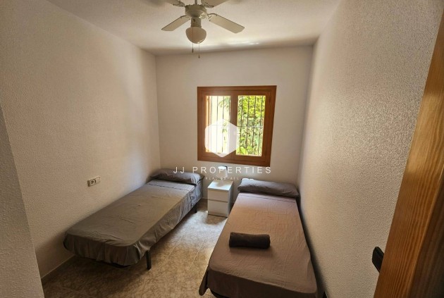 Z drugiej ręki - Bungalow -
Orihuela Costa - La Zenia