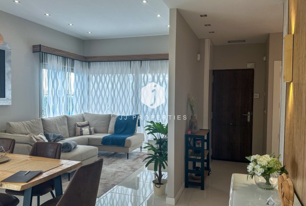 Resale - Villa -
Orihuela Costa - Costa Blanca