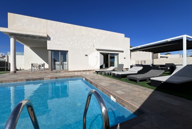 Resale - Villa -
Orihuela Costa - Costa Blanca