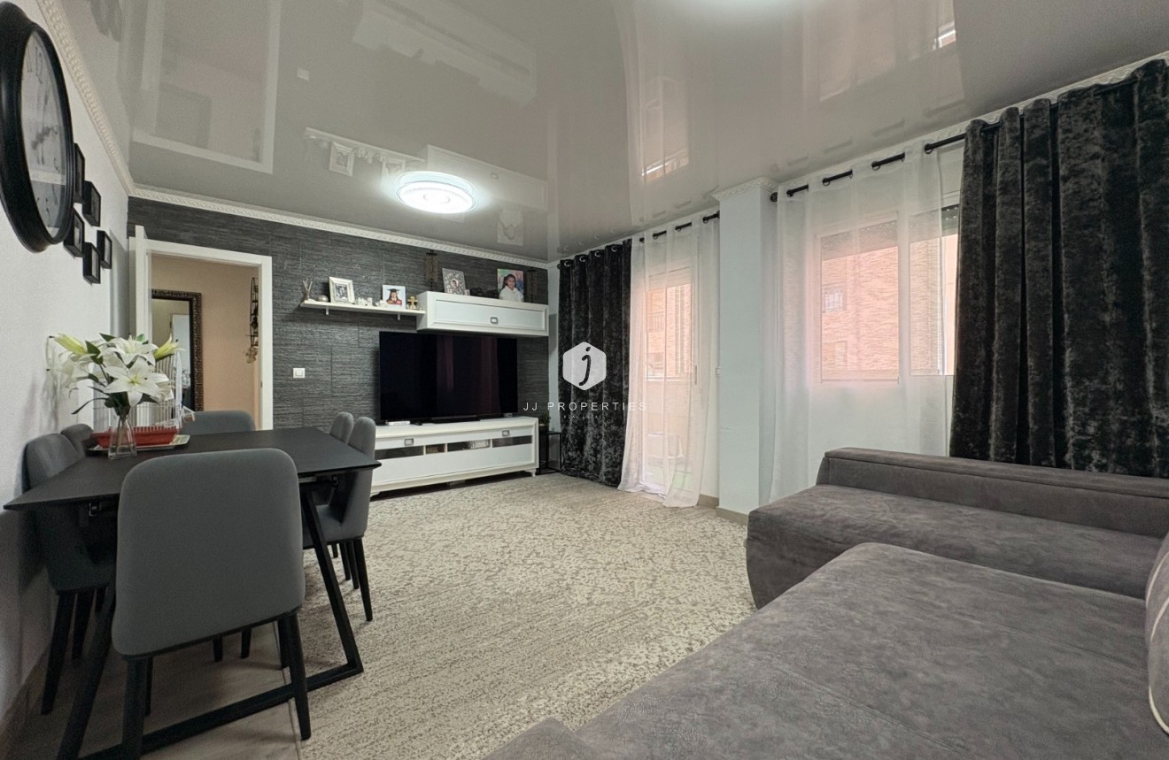 Segunda mano - Apartamento / piso -
Torrevieja - Costa Blanca