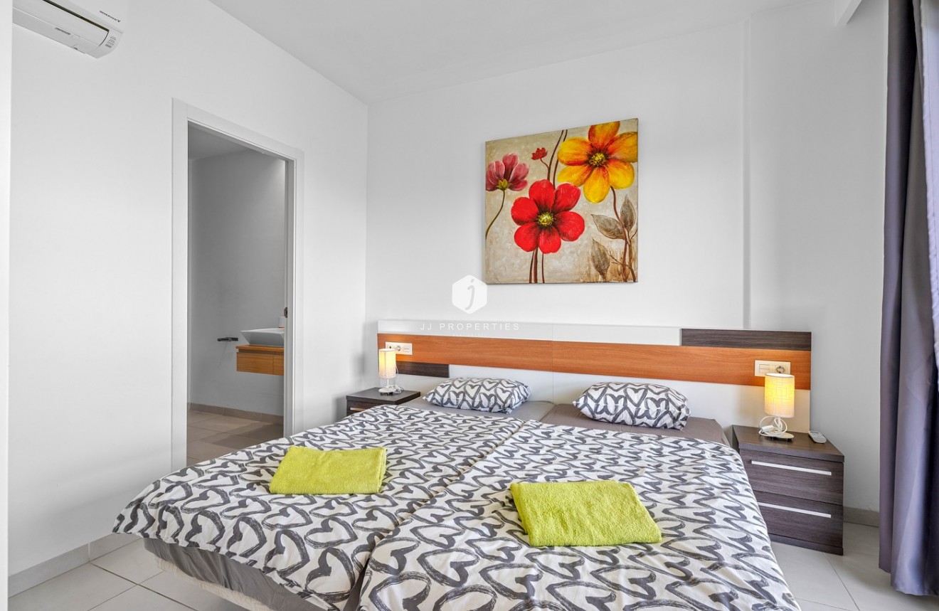Resale - Apartment / flat -
Orihuela Costa - Costa Blanca