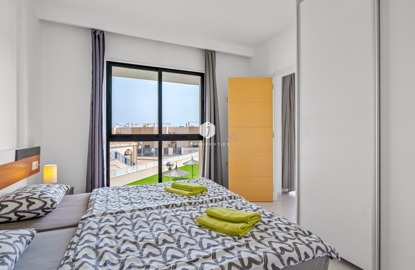 Resale - Apartment / flat -
Orihuela Costa - Costa Blanca
