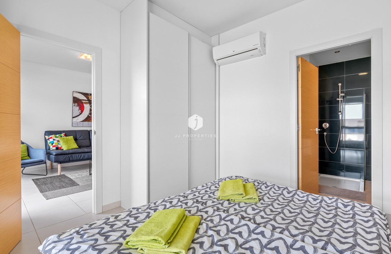 Resale - Apartment / flat -
Orihuela Costa - Costa Blanca