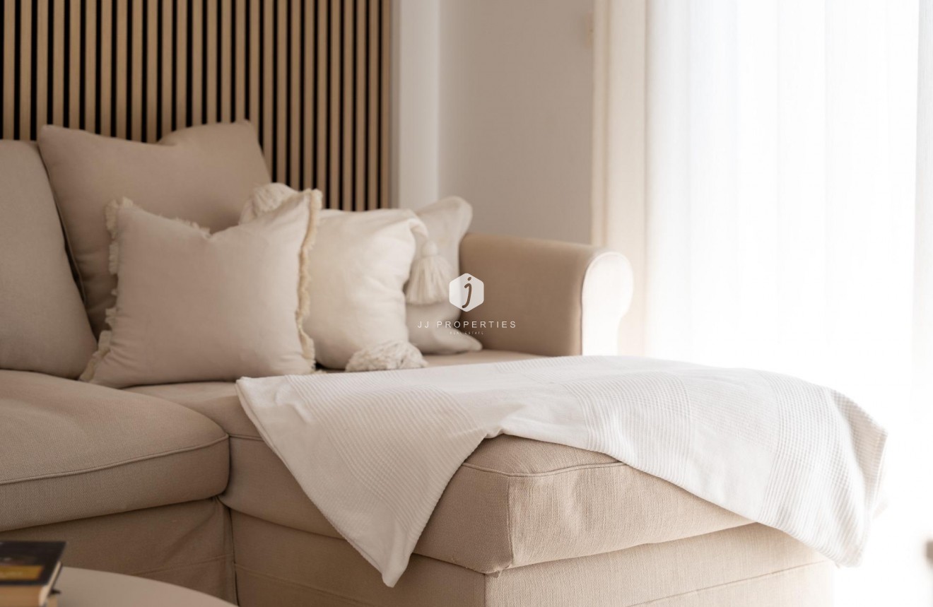 Resale - Villa -
Bigastro - D6
