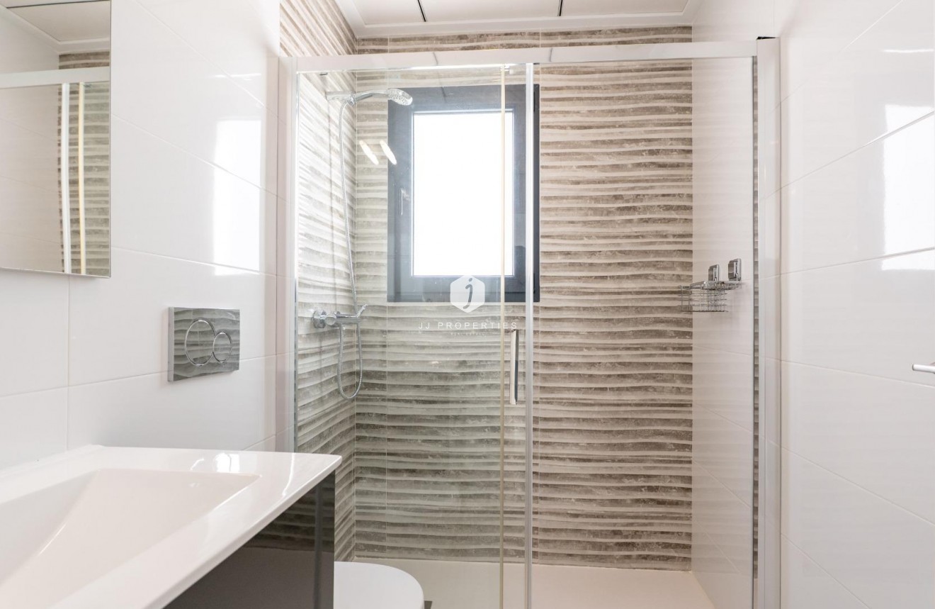 Resale - Villa -
Bigastro - D6